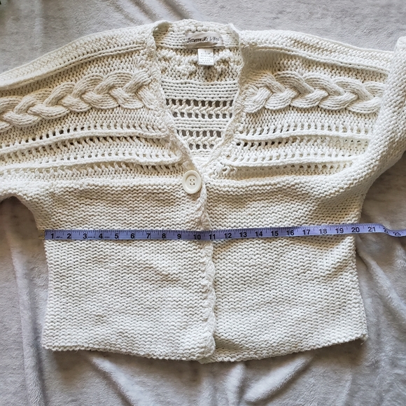 🆕️Between Me & You White Chunky Knit Sweater - Picture 7 of 7